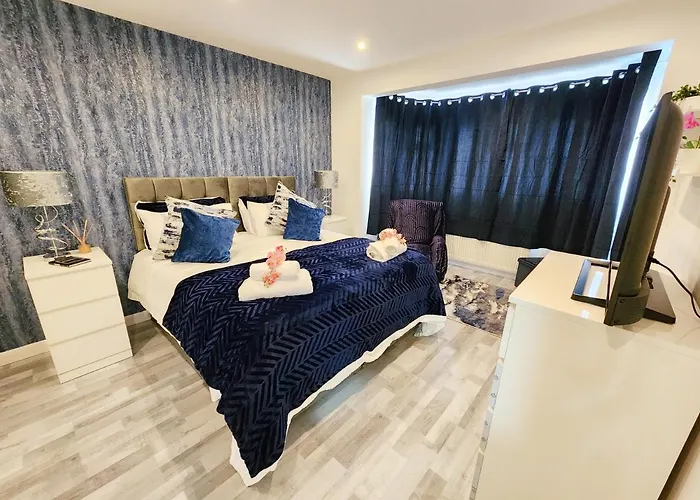 Best Hotels Near Wembley Stadium