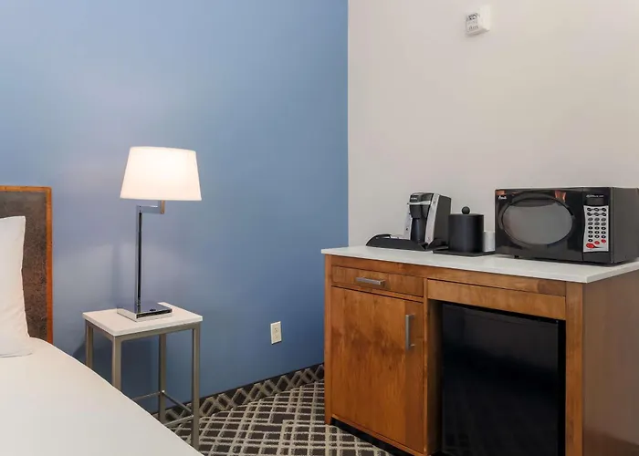 Top Weekly Rates Hotels in Dallas TX