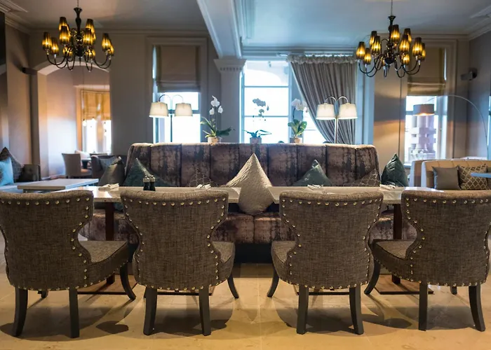 Top Blackpool Hotels with Captivating Entertainment