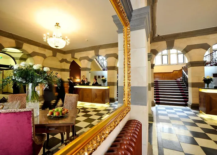 Best Hotels with Pool in York, UK
