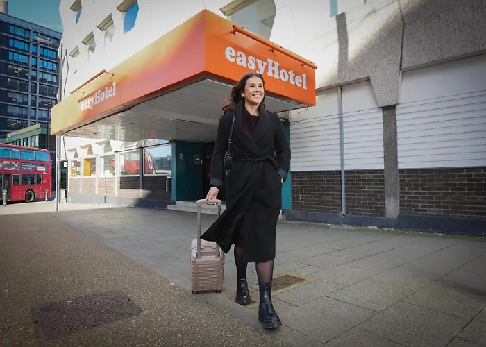 Top Cheap Day Use Hotels Near Vibrant Croydon