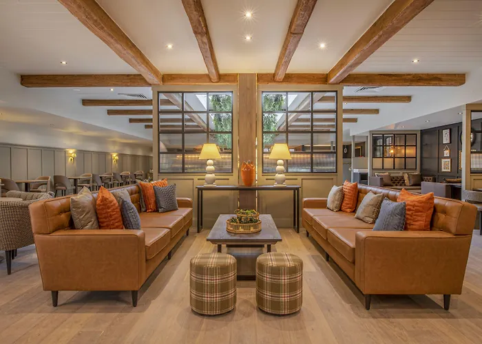 Top 5 Star Hotels Near Milton Keynes for Opulent Stays